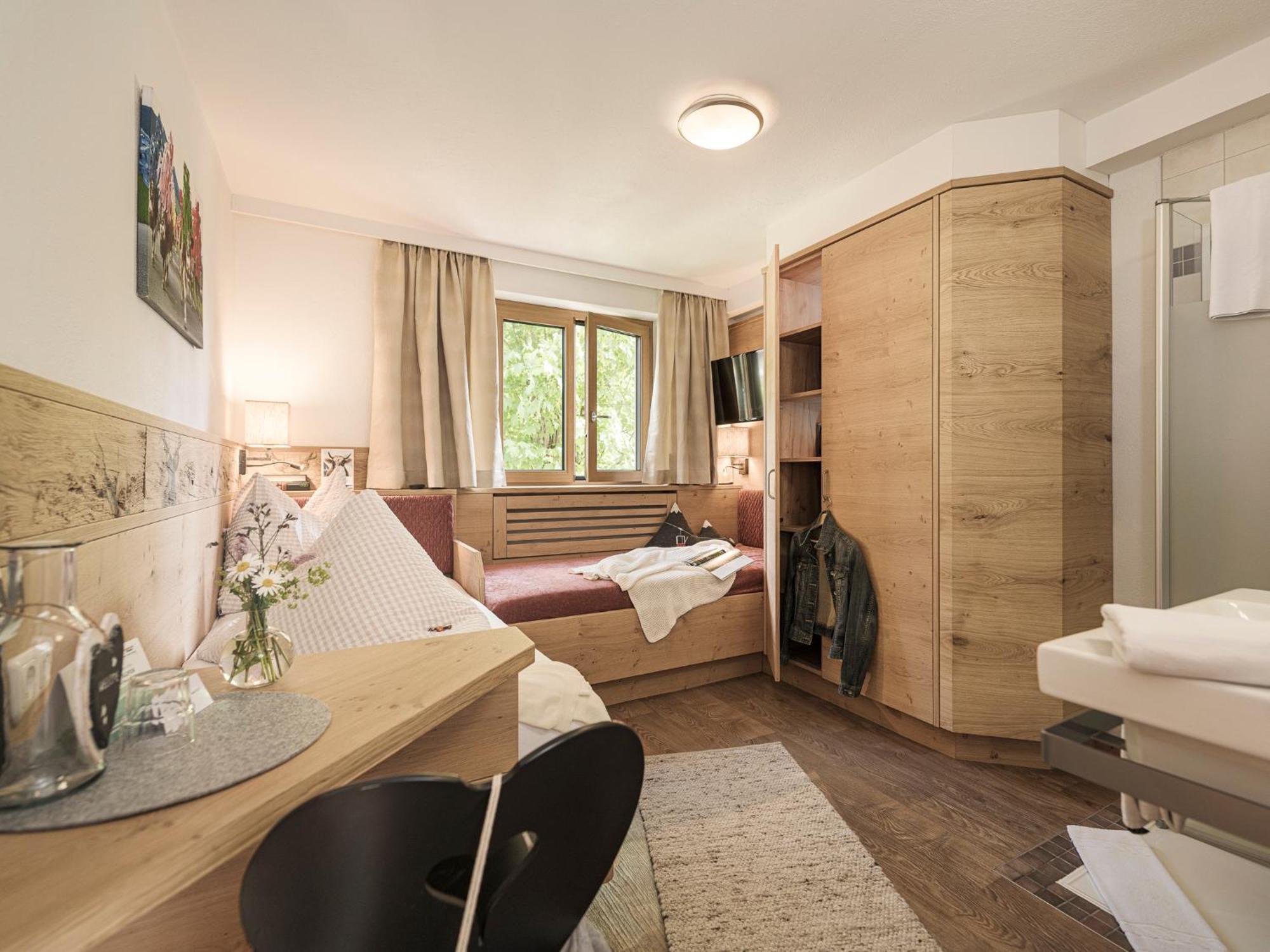 Cafe Pension Koller Бриксен-им-Тале Экстерьер фото