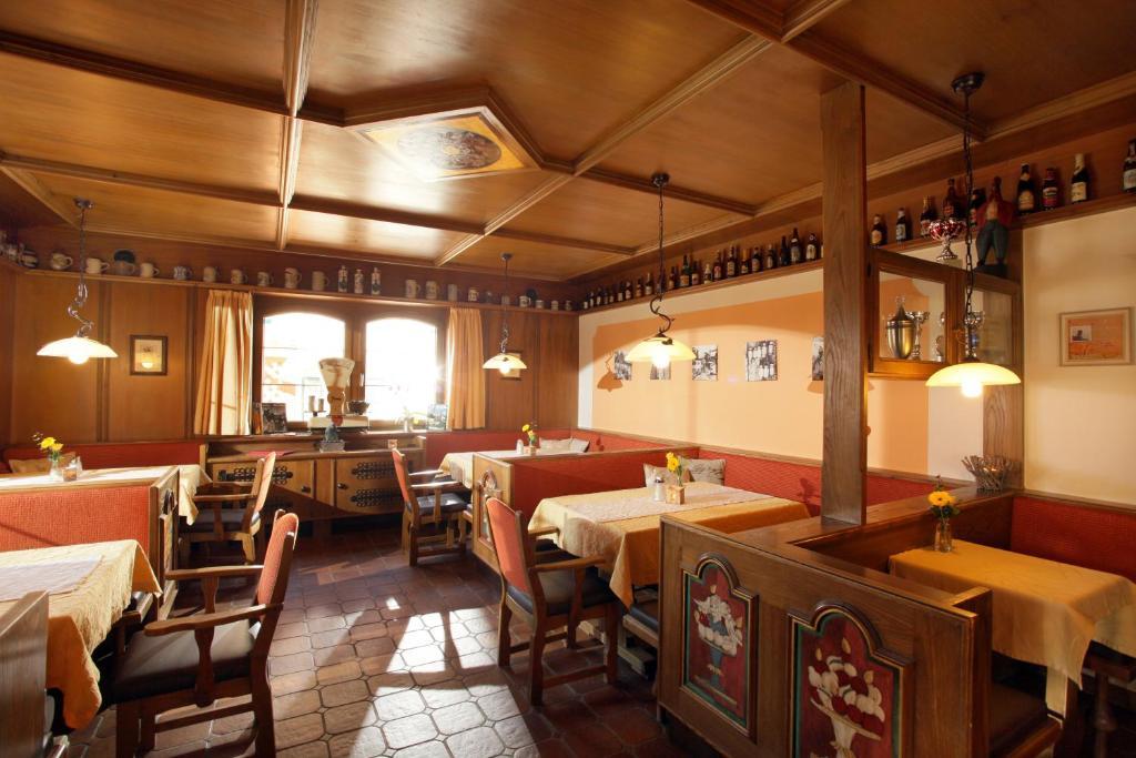 Cafe Pension Koller Бриксен-им-Тале Экстерьер фото